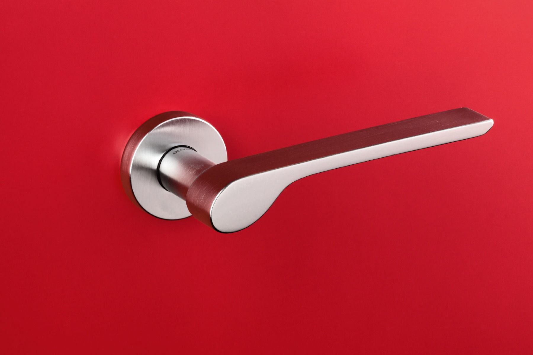 Set de manijas OLIVARI, modelo ALA, diseño de Massimo Iosa Ghini, 2009