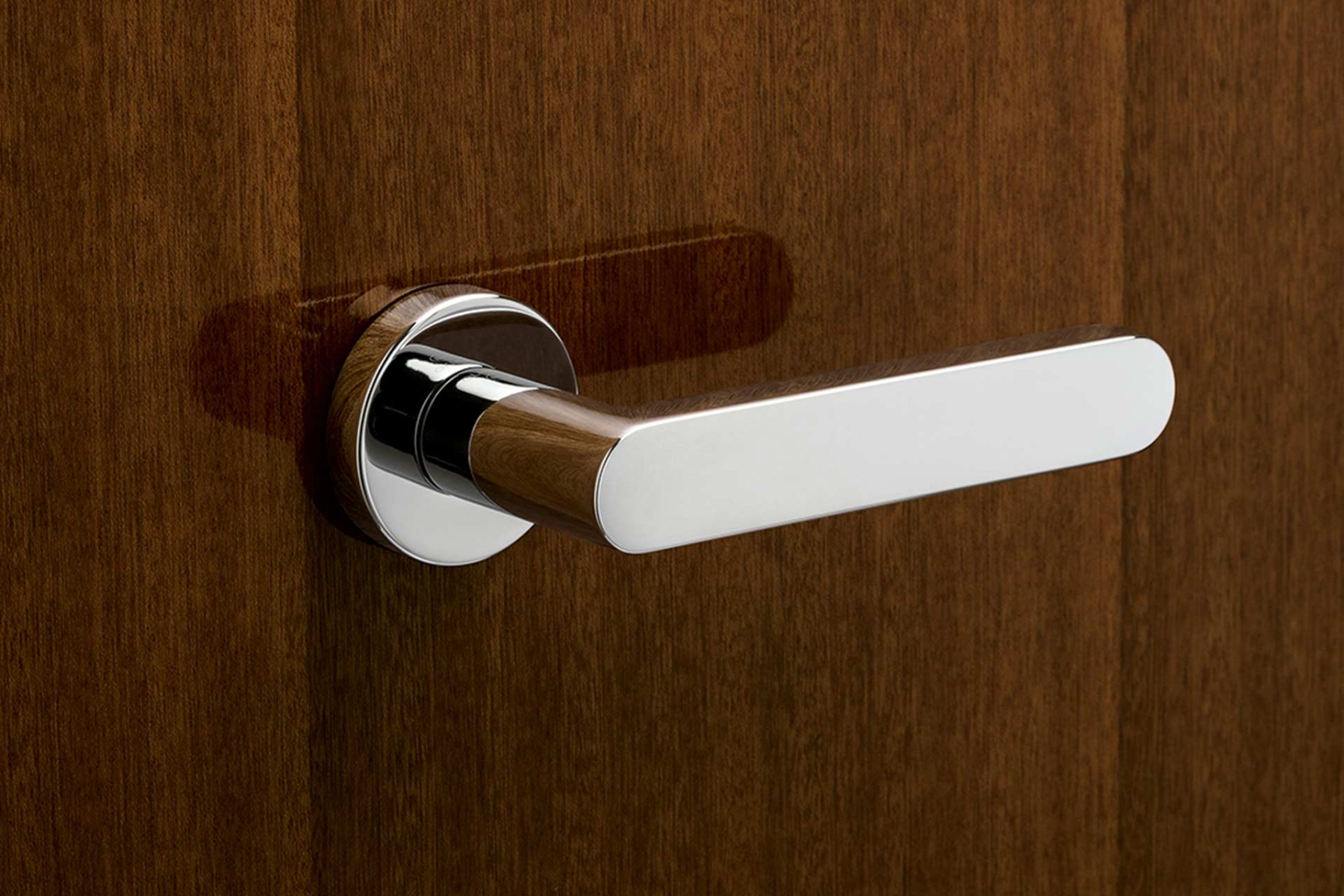 Set de manijas OLIVARI, modelo LINK, diseño de Piero Lissoni 2006