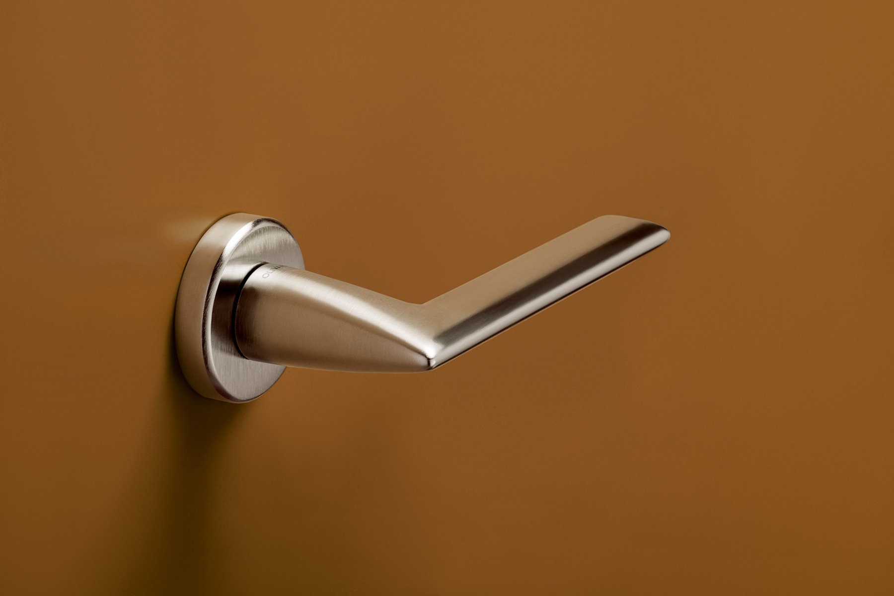 Set de manijas OLIVARI, modelo TECNO, diseño de Giorgetto Giugiaro 1999