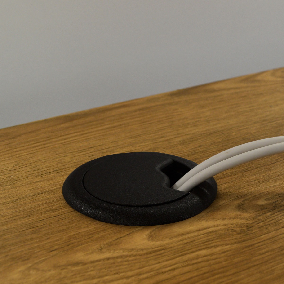 Pasacables BAKER con tapa giratoria para escritorio o mesa