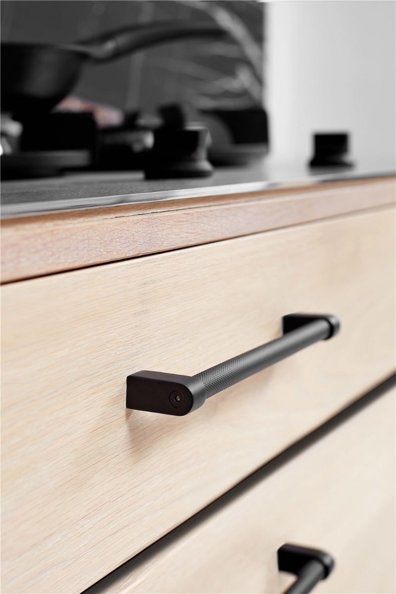 Jaladera KAMPER BAR corte a medida