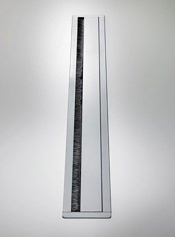 Pasacables con cubre polvo MAGNA para escritorio o mesa