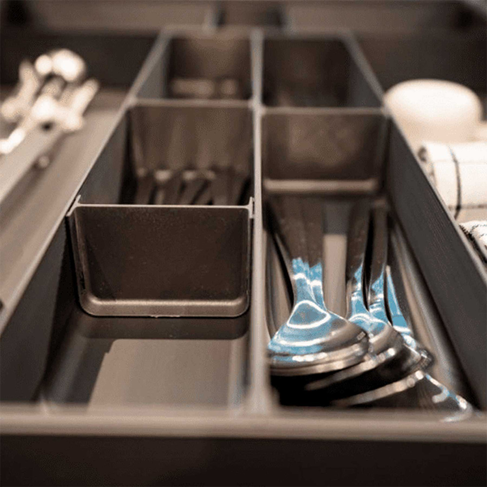 Cubertero REVEAL doble para cajón con 3 divisiones, de 472mm x 150mm, acabado aluminio anodizado antracita