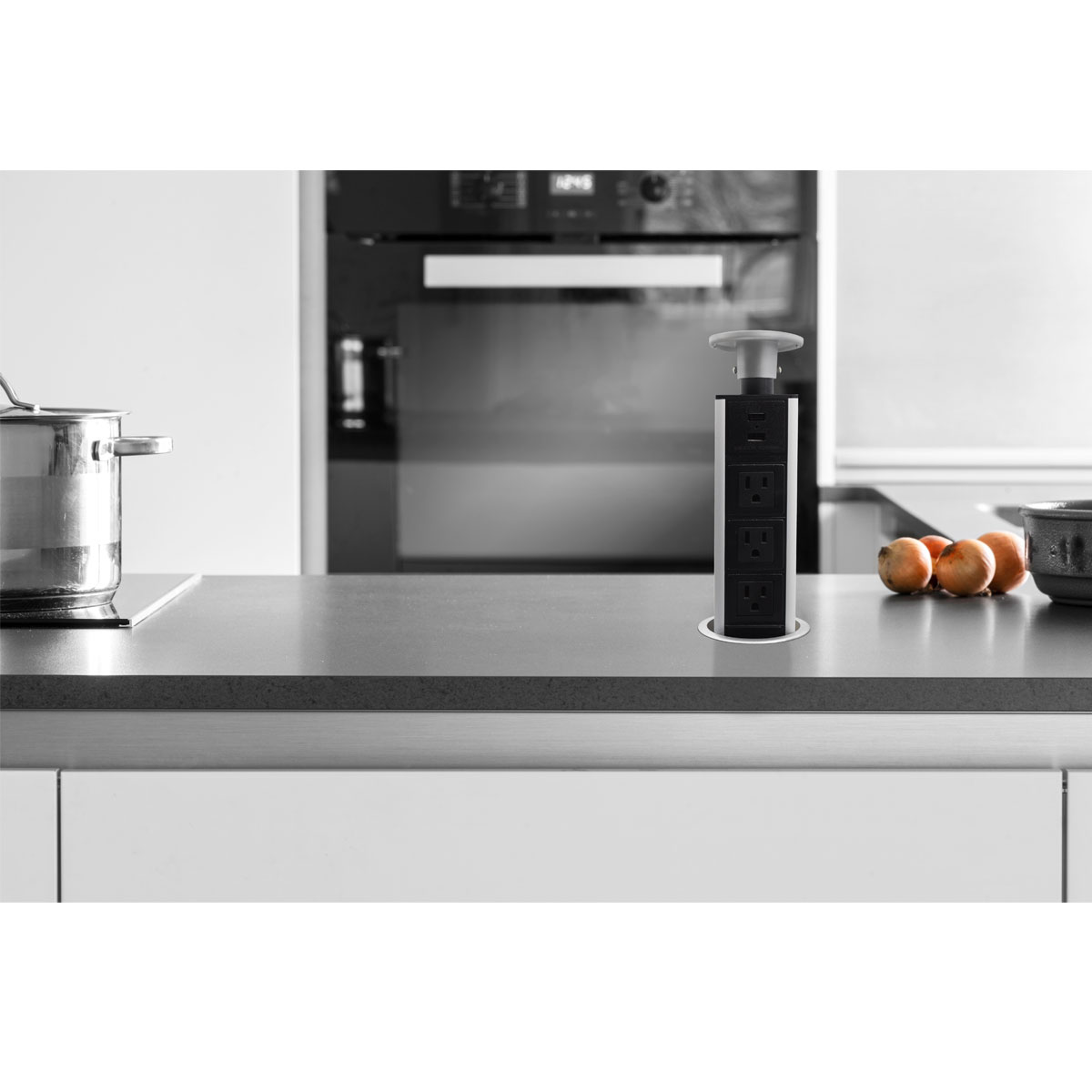 Multicontacto de torre TA 80, 3 sockets, 2 puertos USB A, color plata y negro