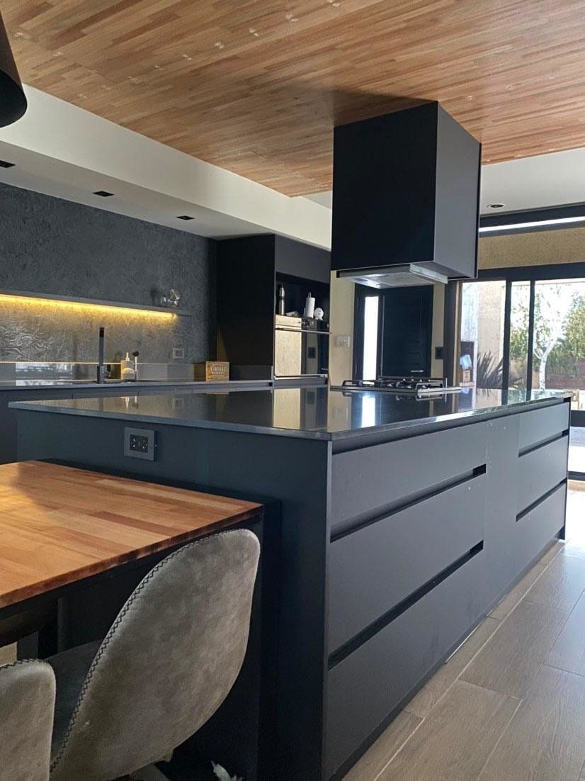 Panel RAUVISIO FINO mate GRIS OBS 154331, medida 1220 x 2800 mm, espesor 18 mm