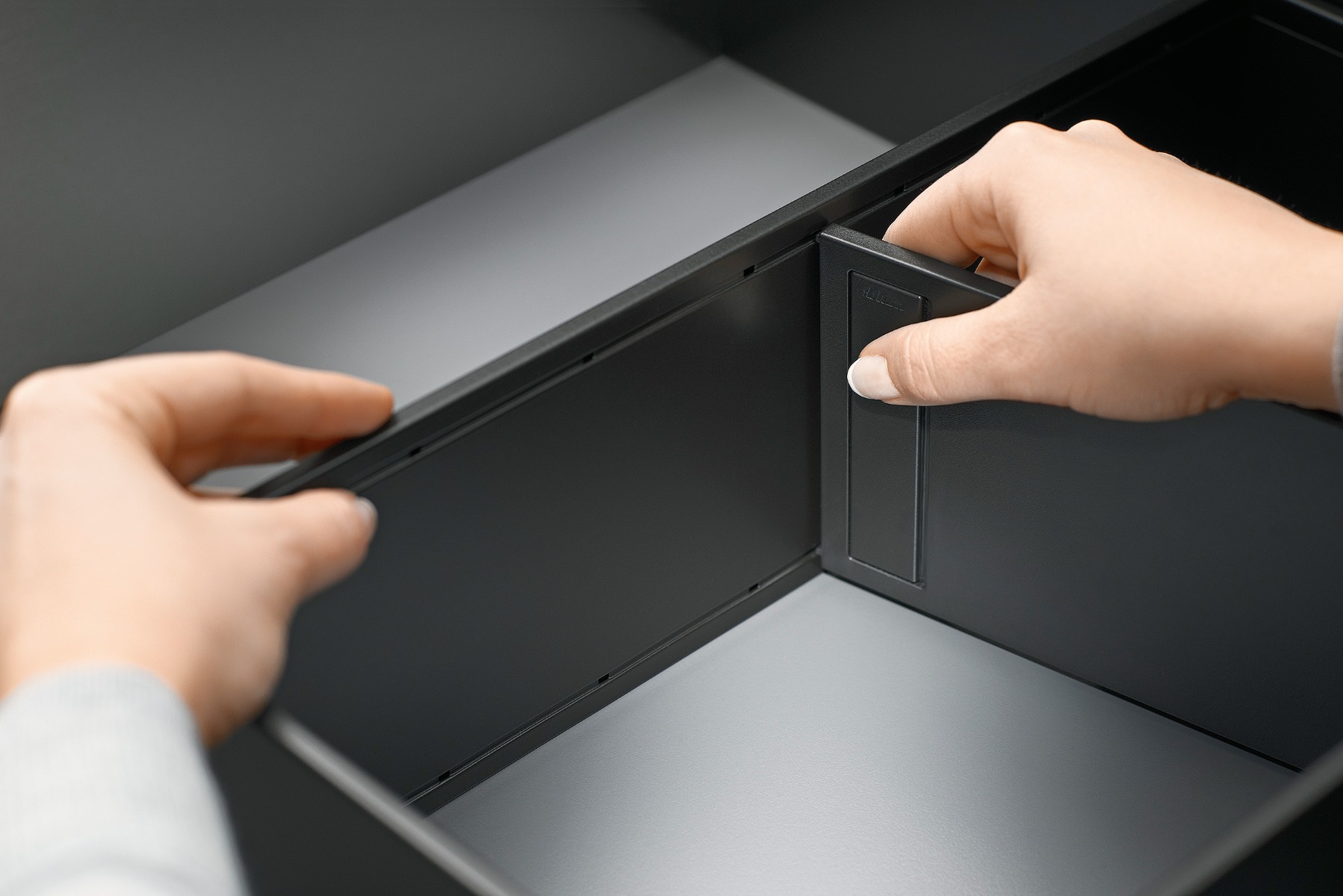 Organizador para Botellero Blum AMBIA-LINE para marco metálico de 100 mm