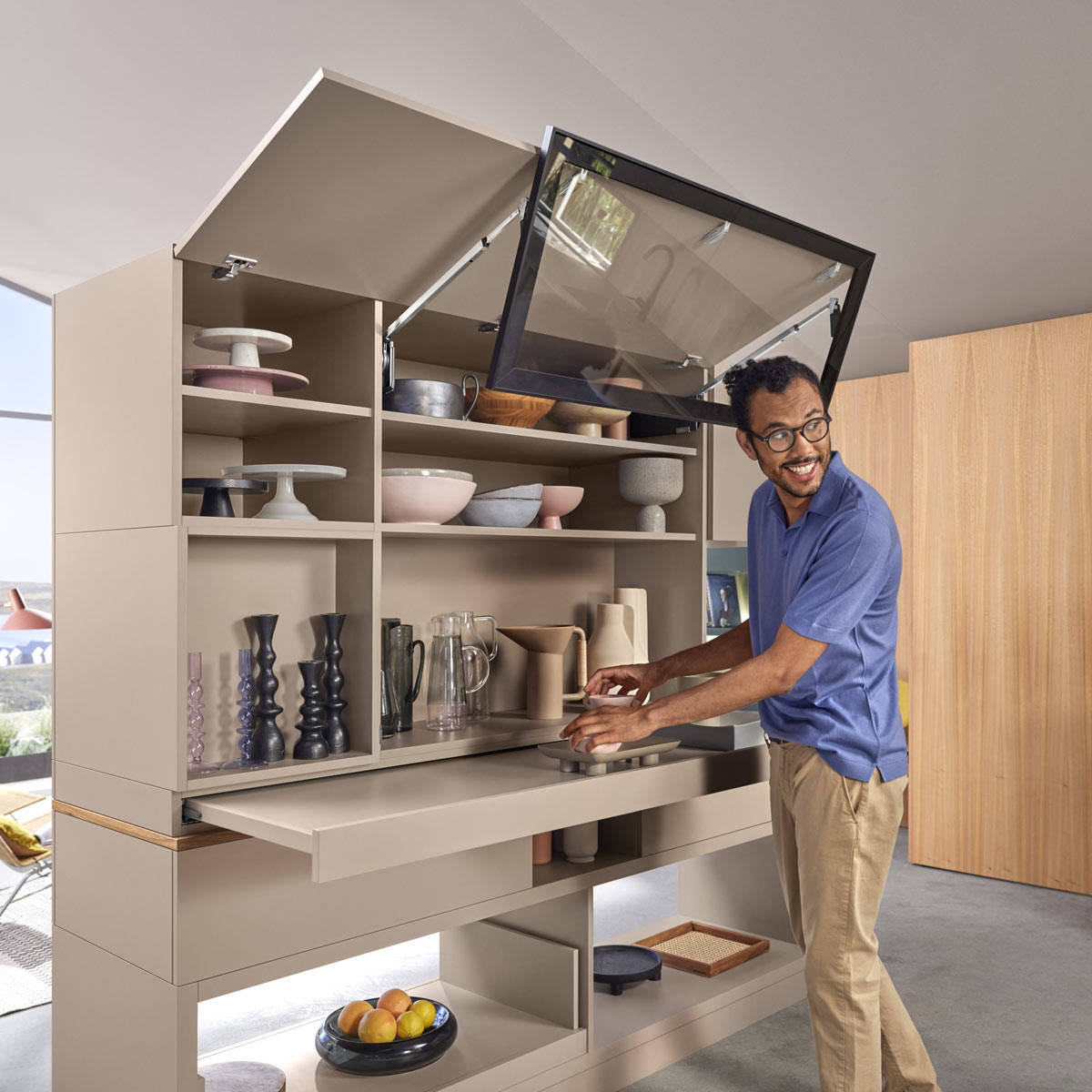 Mecanismos de elevación AVENTOS HF top BLUMOTION