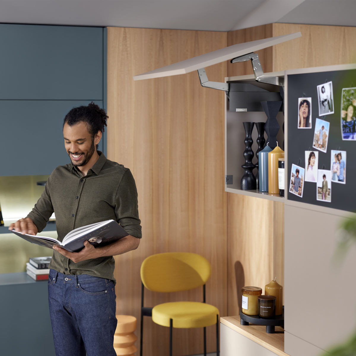 AVENTOS HS top | Sistema abatible para apertura de puerta de mueble con cierre suave