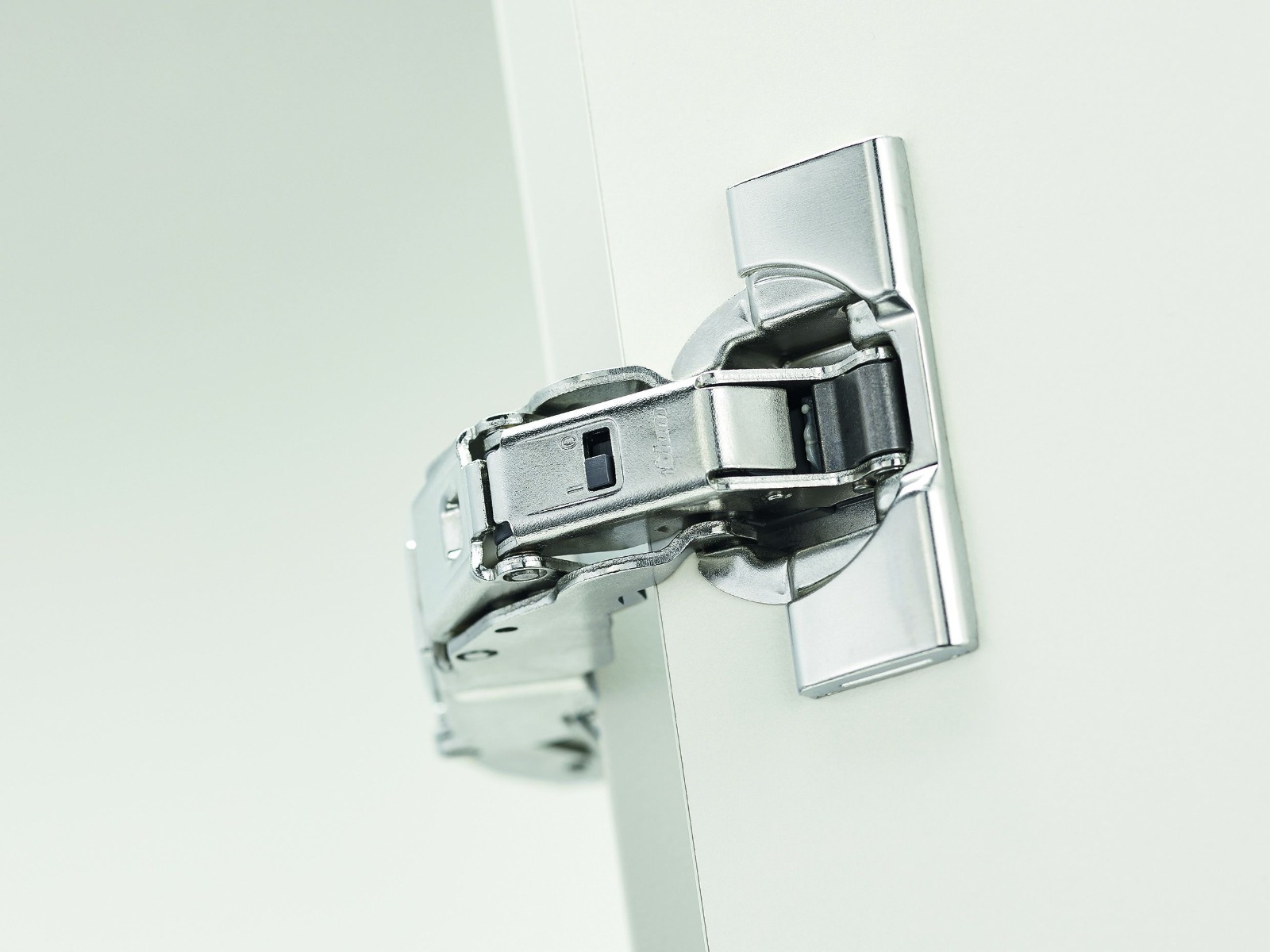 Bisagra CLIP top BLUMOTION 155° (cubrimiento total)