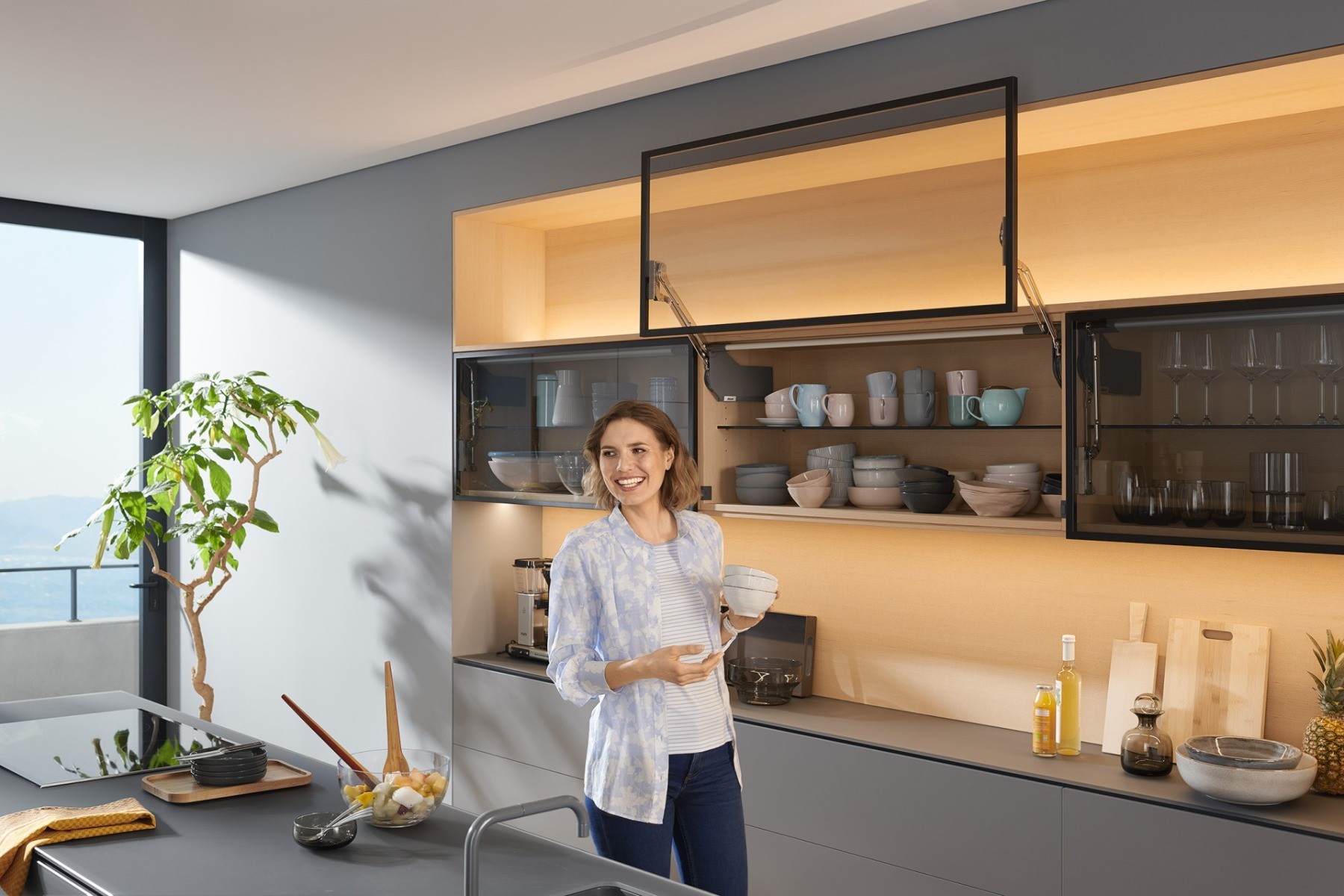 AVENTOS HL SERVO-DRIVE | Sistema eléctrico de apertura asistida de puerta