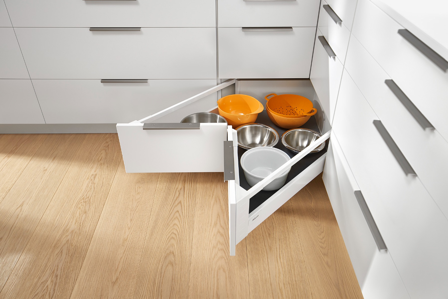 SPACE CORNER TANDEMBOX antaro con SYNCROMOTION, altura D, color blanco seda