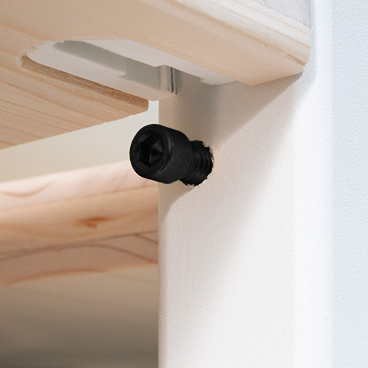 Sistema oculto Cabineo X para armado de muebles