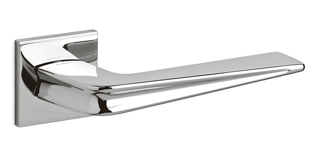 Set de manijas OLIVARI, modelo CHEVRON, diseño de Zaha Hadid, 2015