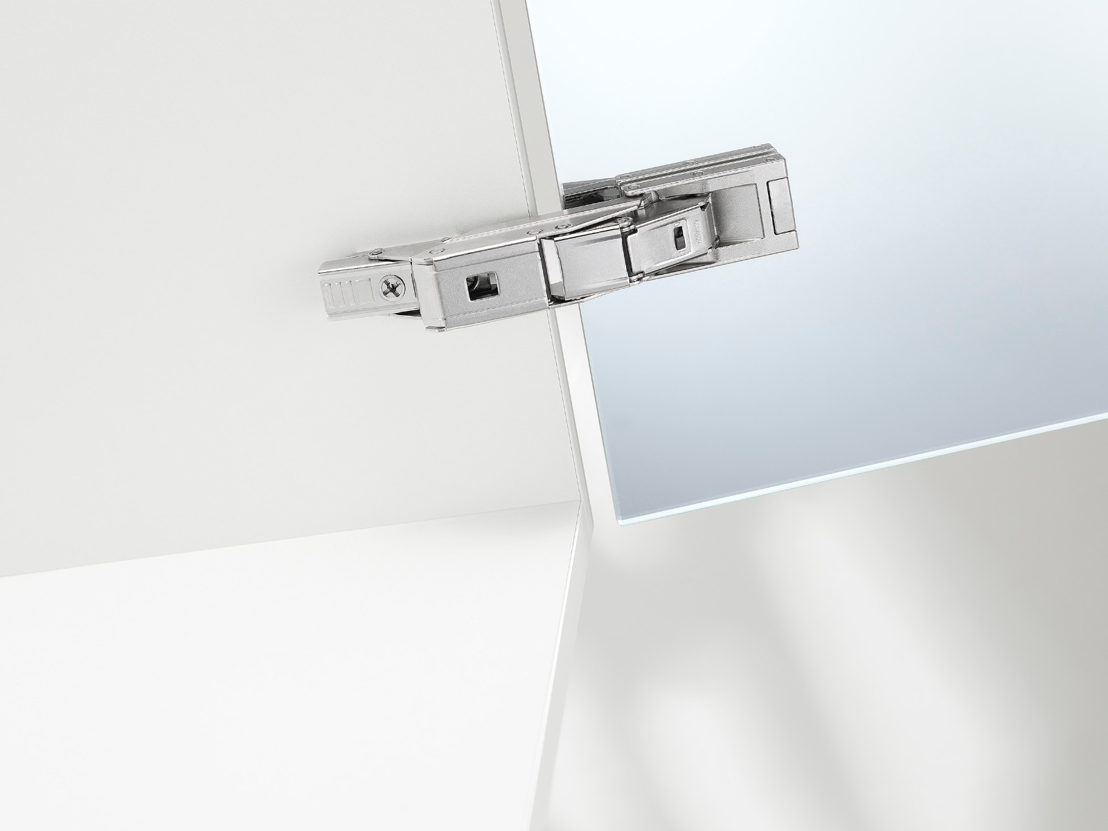 Bisagra CLIP top BLUMOTION CRISTALLO con muelle, acabado níquel