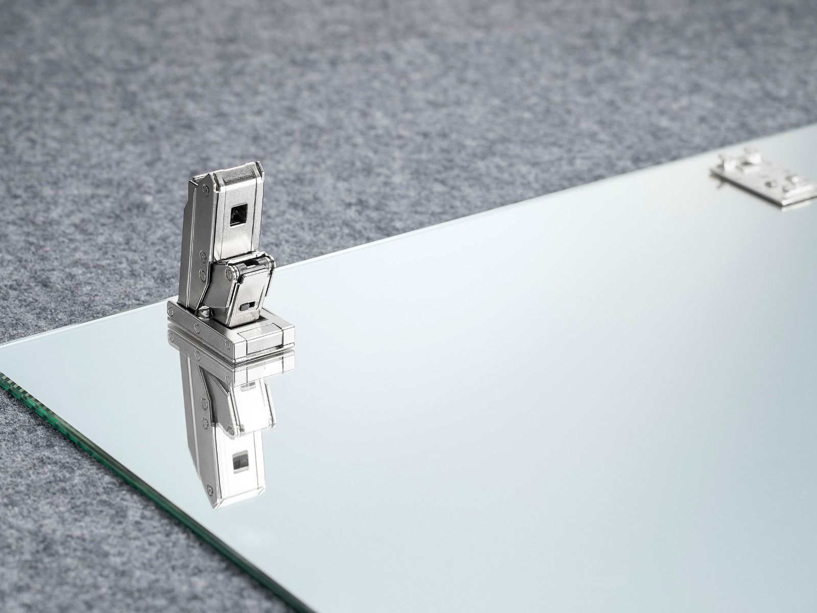 Bisagra CLIP top / TIP-ON CRISTALLO sin muelle