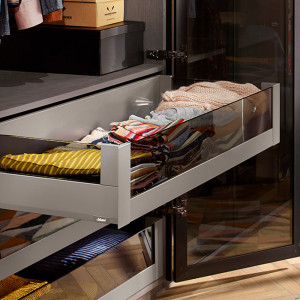 Cajón interior MERIVOBOX BOXCOVER y cristal frontal alto, altura E (192 mm), color gris indium mate