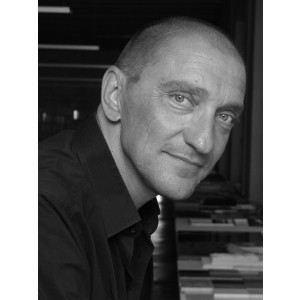 Set de manijas OLIVARI, modelo TOTAL, diseño de Rodolfo Dordoni, 2007