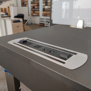 Multicontacto TURN, 2 conexiones eléctricas, 2 voz/datos CAT6, acabado aluminio