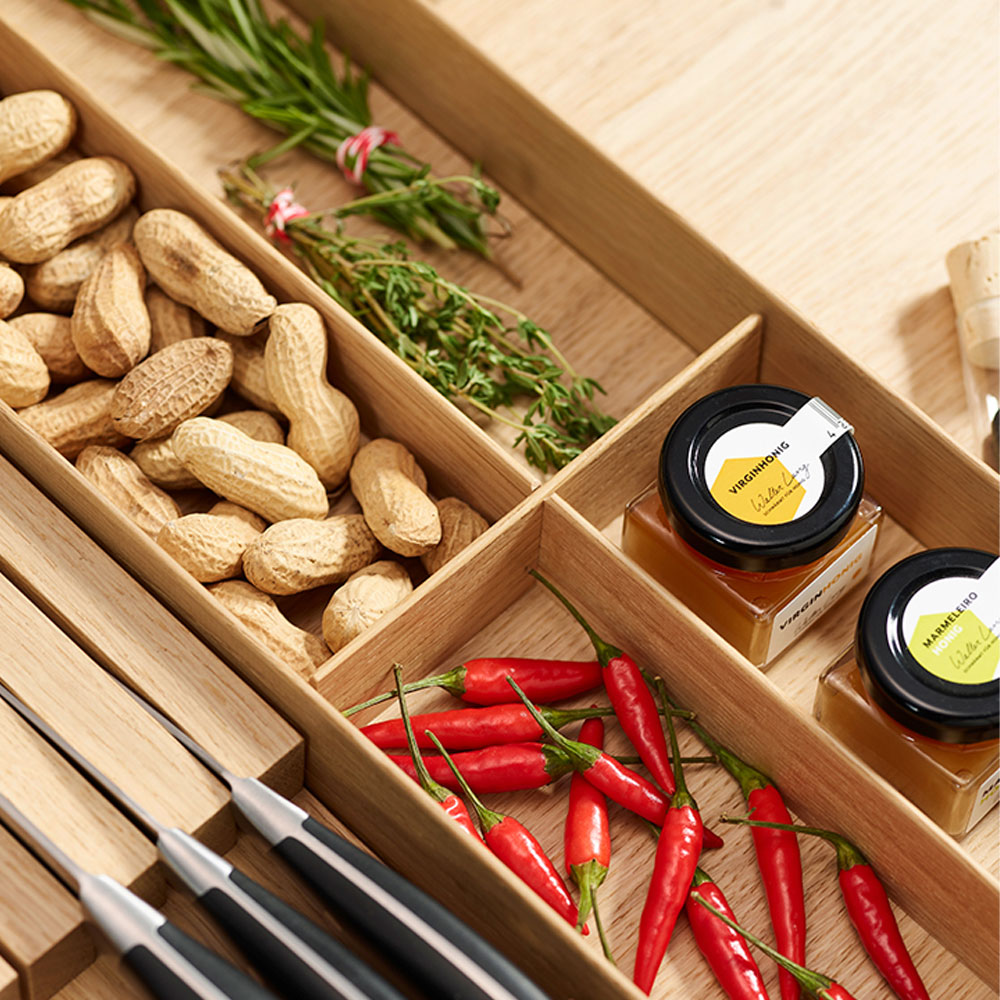 Organizador cubertero base en cruz LINIQ para cajones de cocina encino blanco