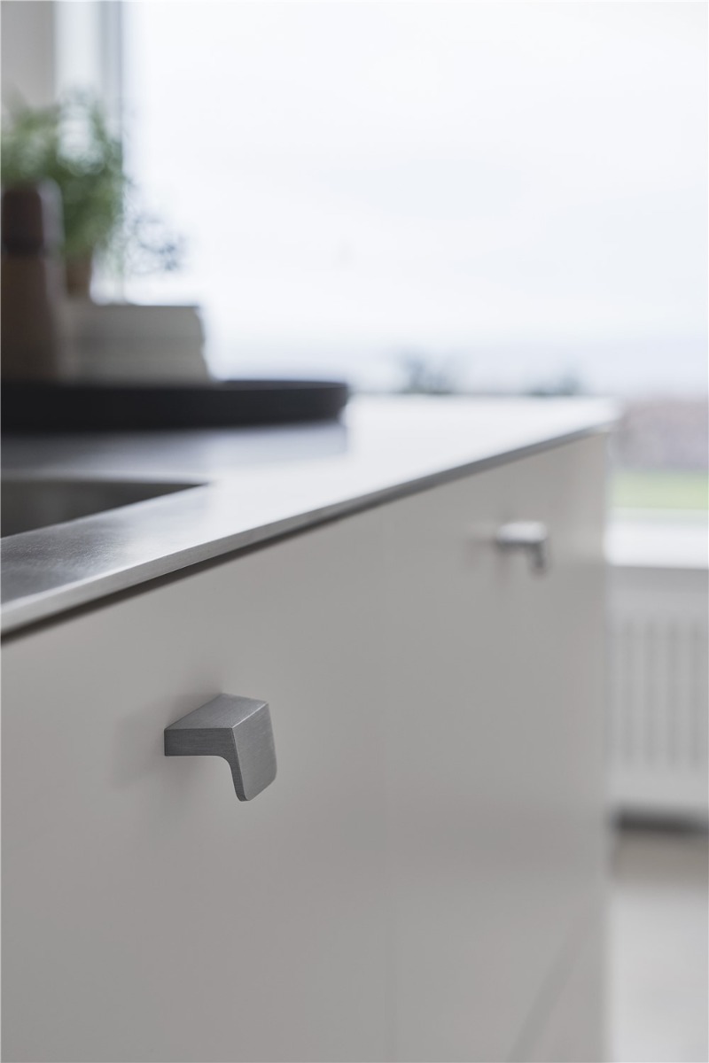 Jaladera ENVELOPE, 199.9 mm. de longitud, centros a 160 mm. Material Aluminio, Acabado INOX