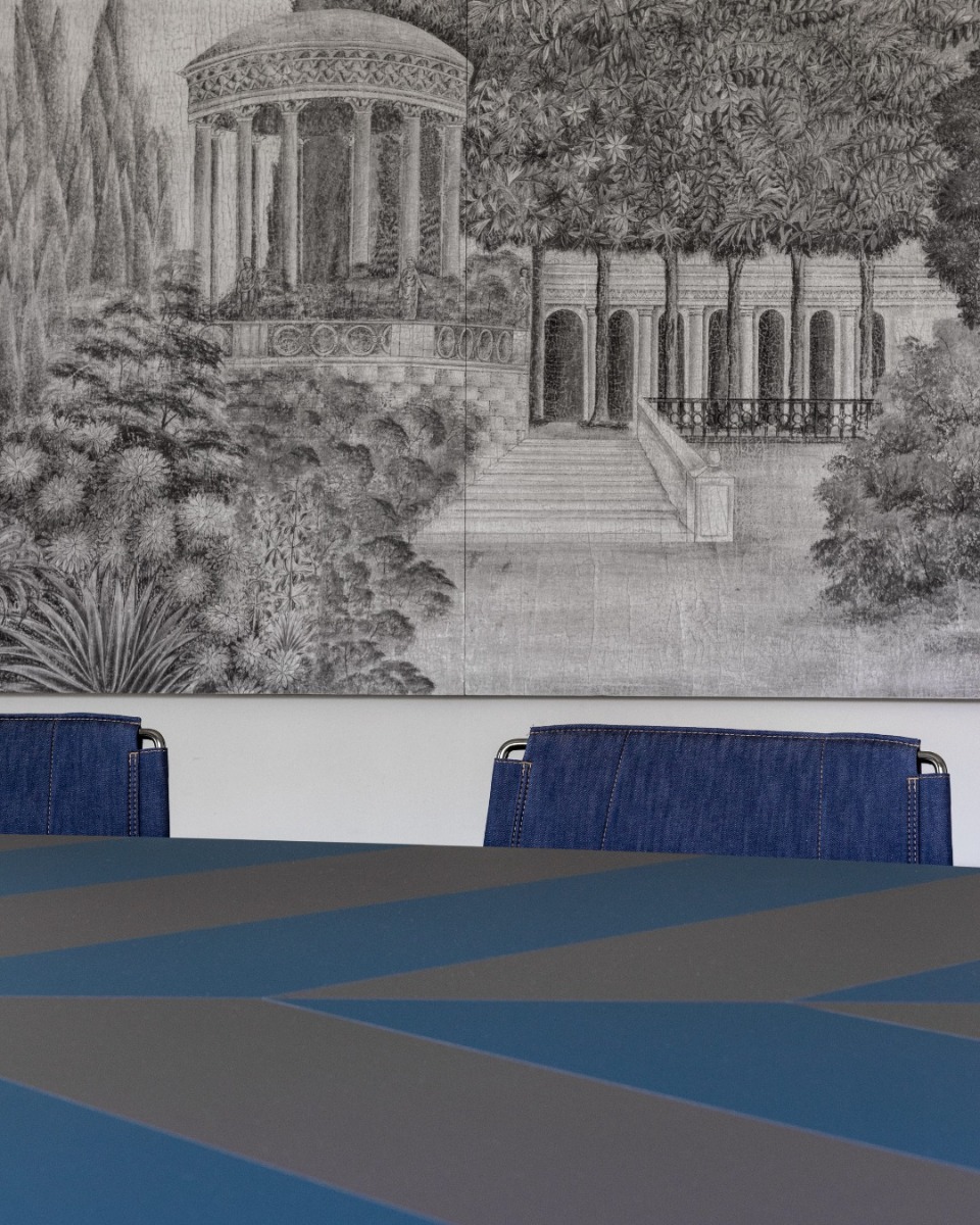 Tablero de MDF con laminado FENIX, Grigio Aragona y trascara HPL Graphite, formato 1.22 x 2.44 m