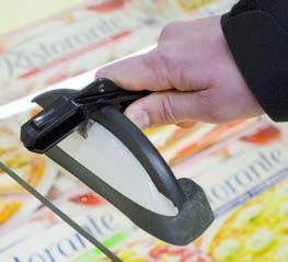 Herramienta multiusos GRIPSI, para evitar el contacto con superficies y objetos