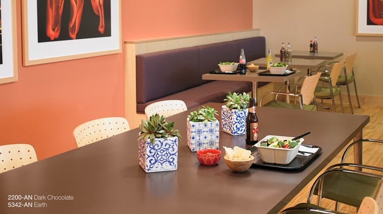 Hoja de HPL HPL DARK CHOCOLATE, acabado mate para trascara, formato 1.22 x 2.44 m.