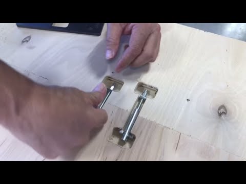 Tornillo conector FLIP BOLT para unión de paneles de madera