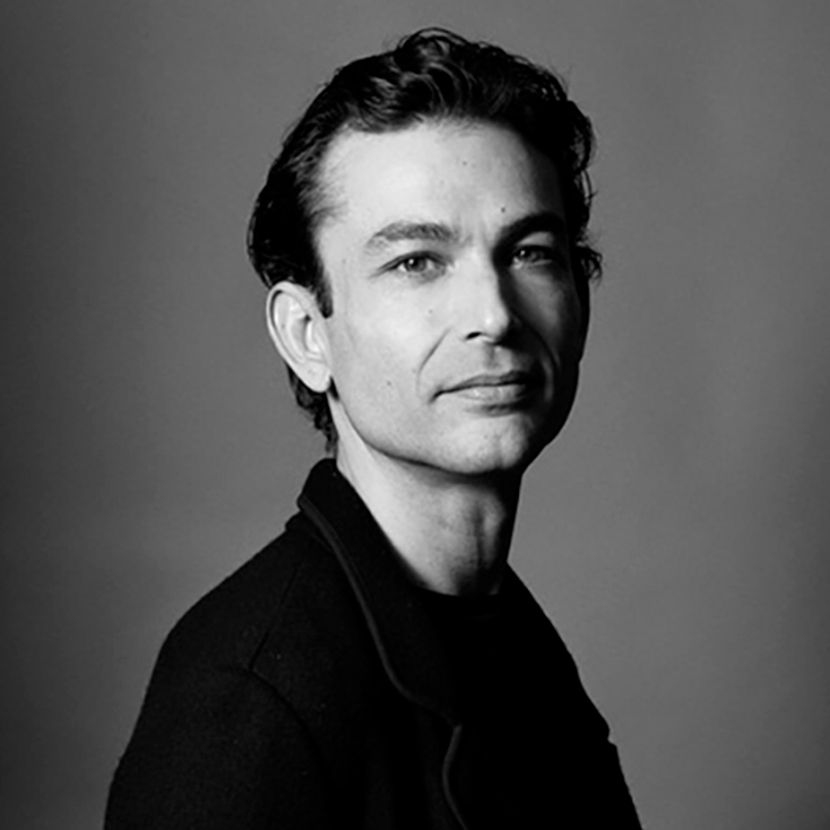 Set de manijas OLIVARI, modelo LOTUS Q, diseño de Javier Lopez 2014