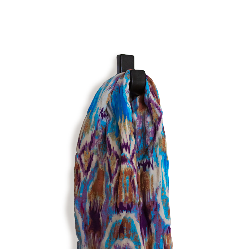 Gancho multipropósito JOHNNY de plástico, color negro