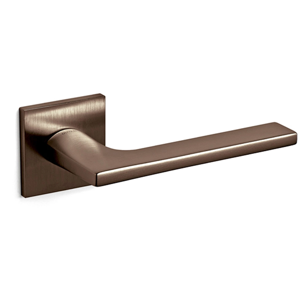 Set de manijas OLIVARI, modelo LOTUS Q, diseño de Javier Lopez 2014