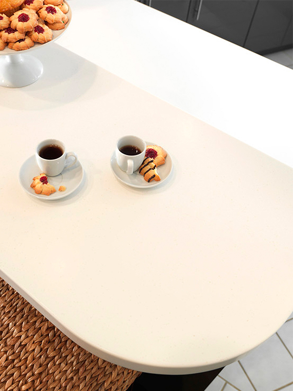 Cubierta de Superficie Sólida Everform™, color 601 Bleached Concrete, 0.76 X 3.66 m