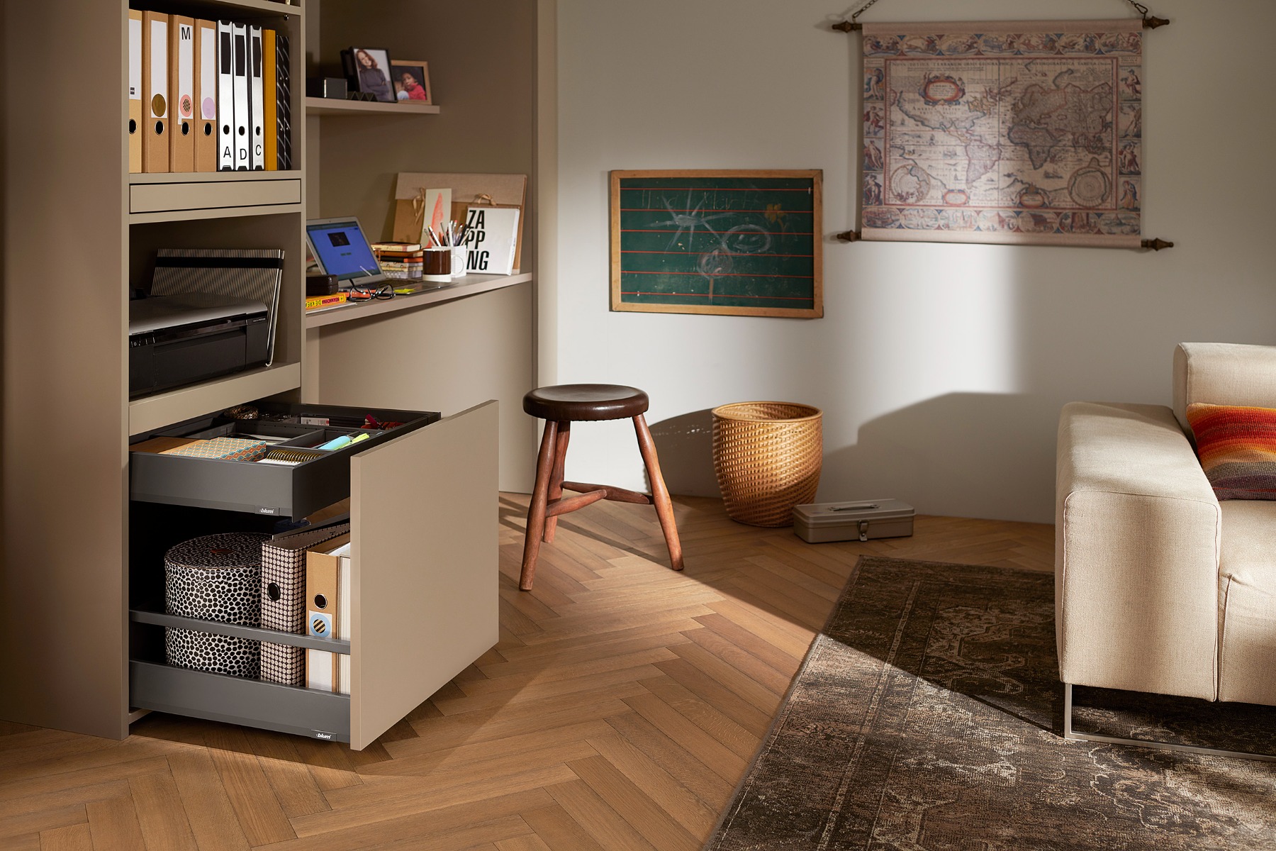 Cajón MERIVOBOX con galería altura E (192 mm), color gris orión mate