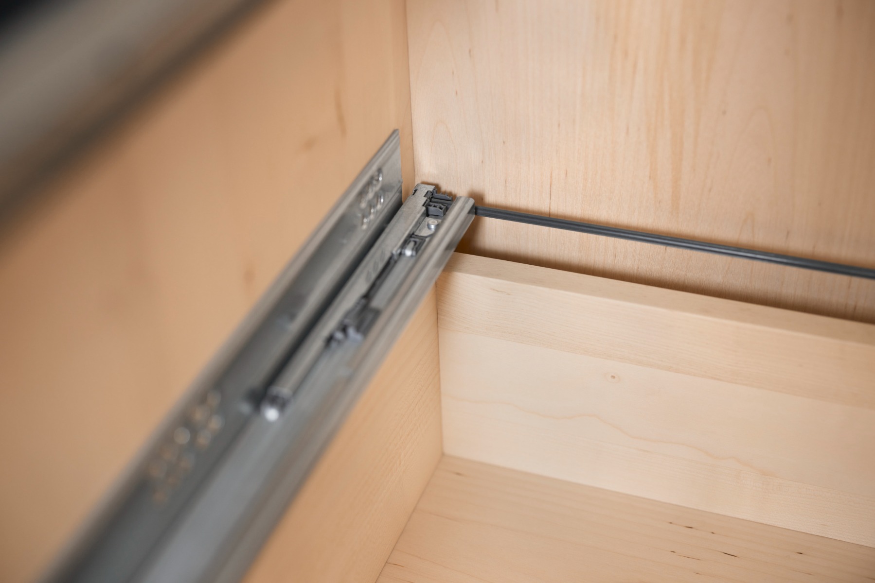 Correderas ocultas TANDEM PLUS con TIP-ON integrado, extensión total