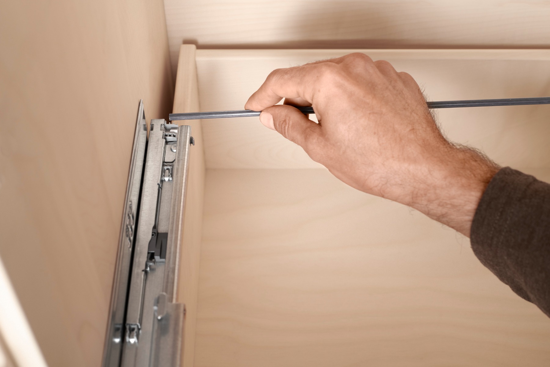 Correderas ocultas TANDEM PLUS con TIP-ON integrado, extensión total