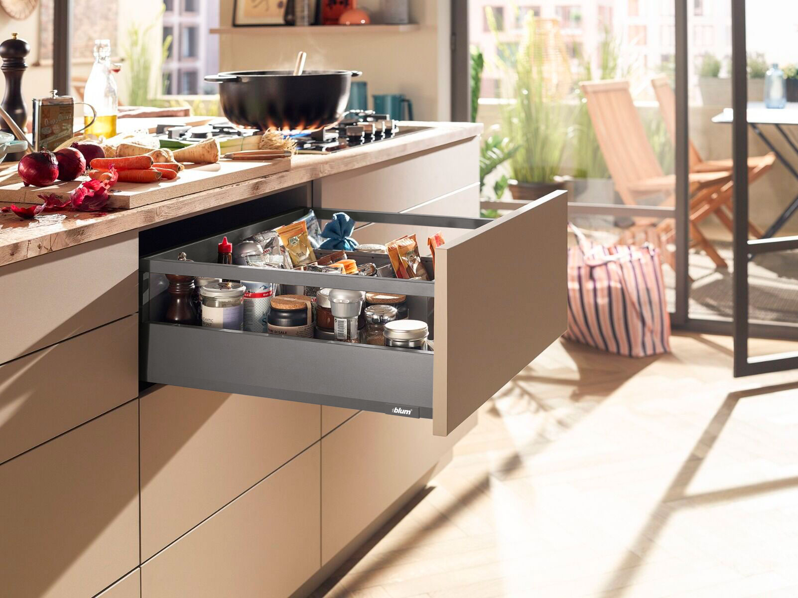 Cajón MERIVOBOX con galería altura E (192 mm), color gris orión mate