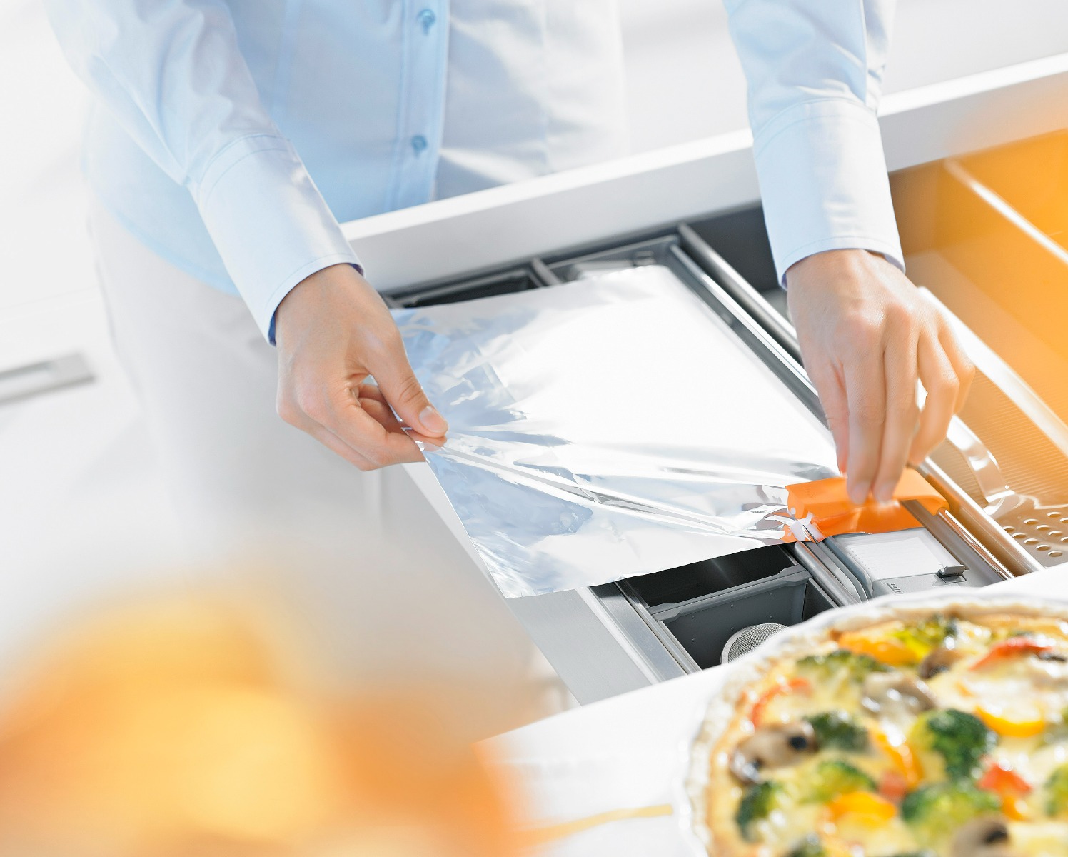 Cortador de papel aluminio ORGA-LINE para organización de cajones de cocina