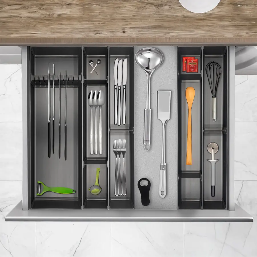 Cuchillero REVEAL sencillo con caja de organización, de 472mm x 150mm, acabado aluminio anodizado antracita