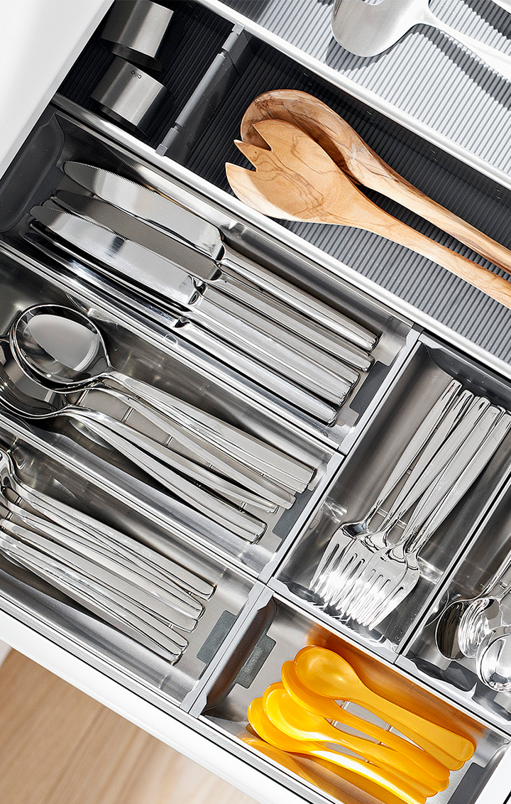 Configuración 1 de organizador cubertero ORGA-LINE para cajón TANDEM y MOVENTO 