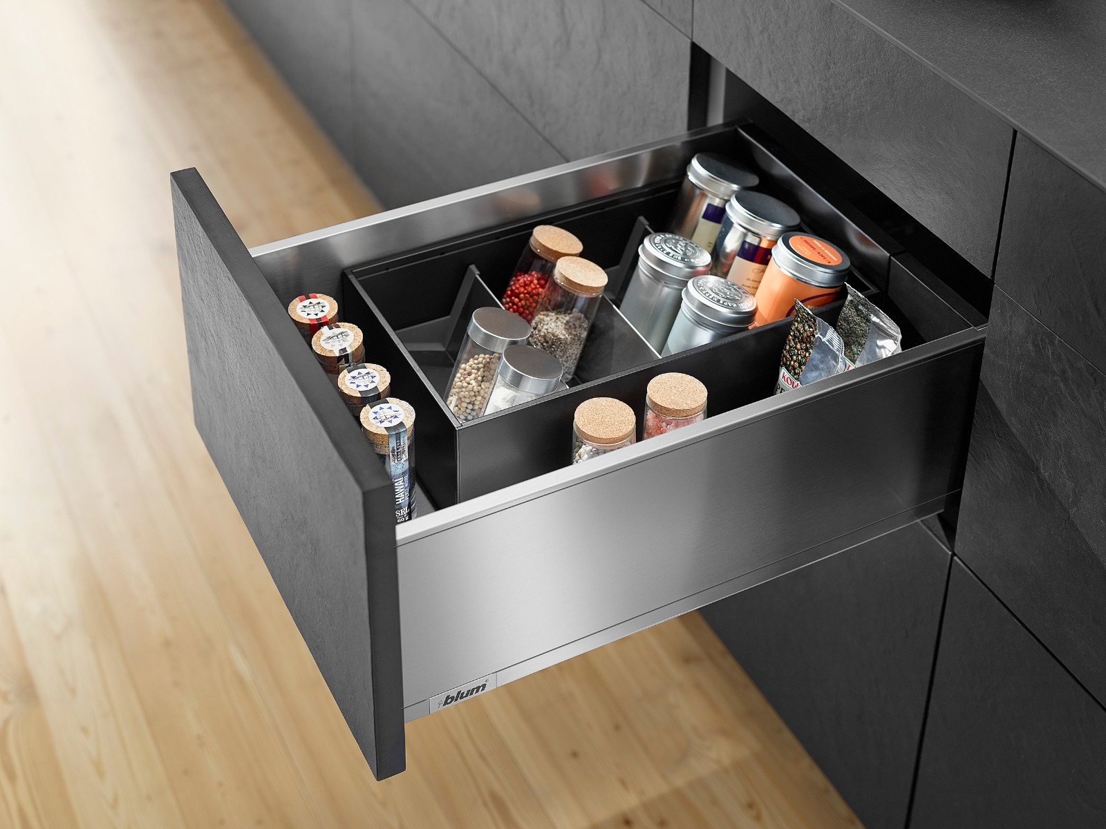 Especiero de acero inoxidable Blum para organización de cajones de cocina AMBIA-LINE