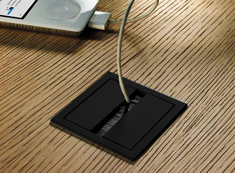 Pasacables metálico CAVO para mesa o escritorio