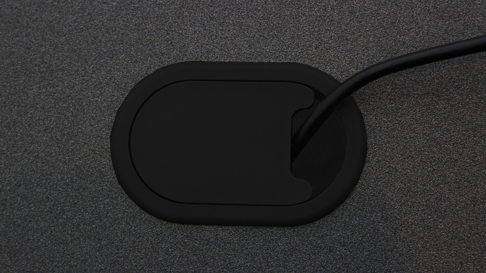 Pasacables ovalado para escritorio o mesa de 30 mm de altura, color negro