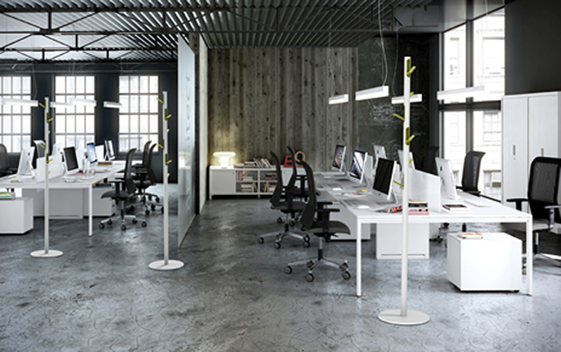 Muestra de perchero en instalación. Disponible en color grafito