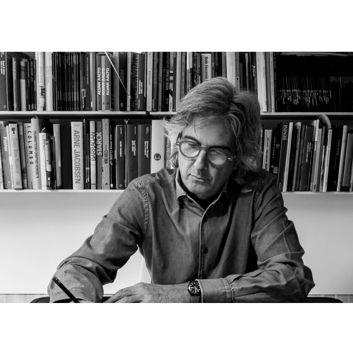 Jaladera HOLLOW ROUND para puerta corrediza, diámetro 34 mm, acabado negro