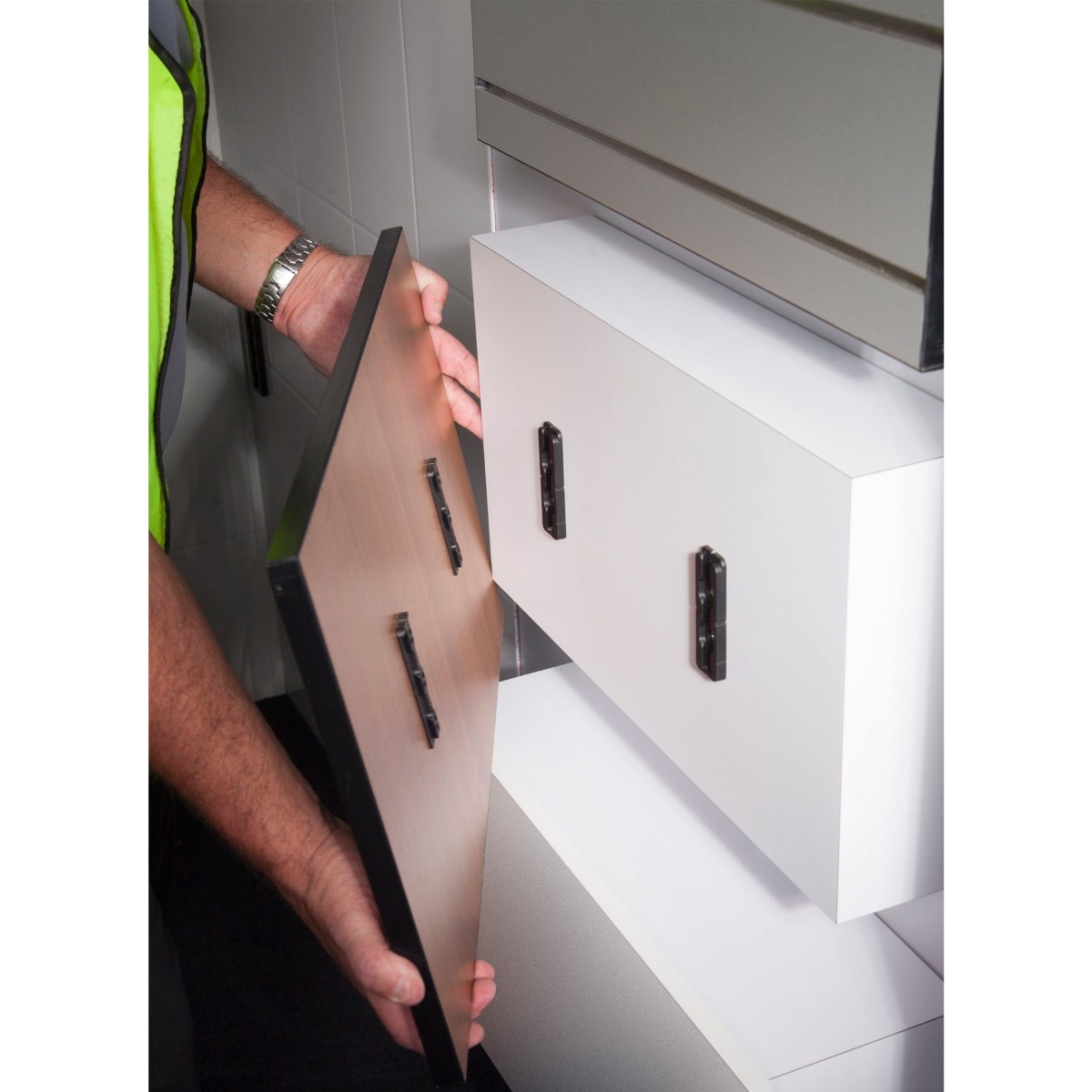 STRIPLOX PRO 23 para fijación de muebles, largo 83mm, color negro