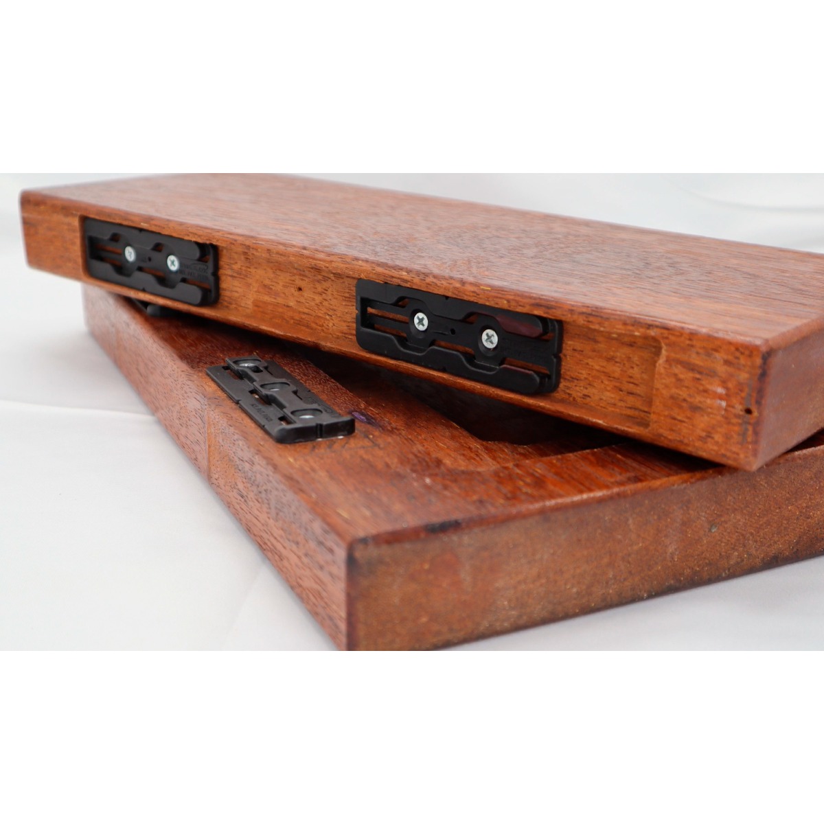 STRIPLOX PRO 23 para fijación de muebles, largo 83mm, color negro