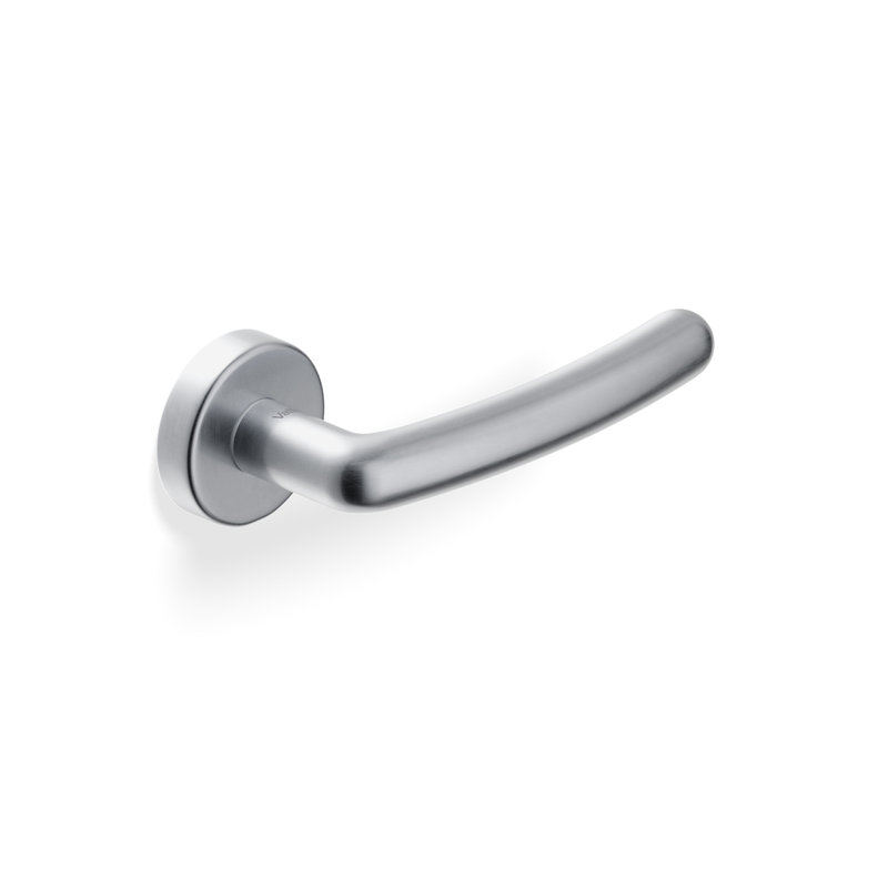 Set de manijas Valli&Valli, Serie SARISSA H 163 con bocallave, diseñado por Valli Workshop, acabado cromo satinado