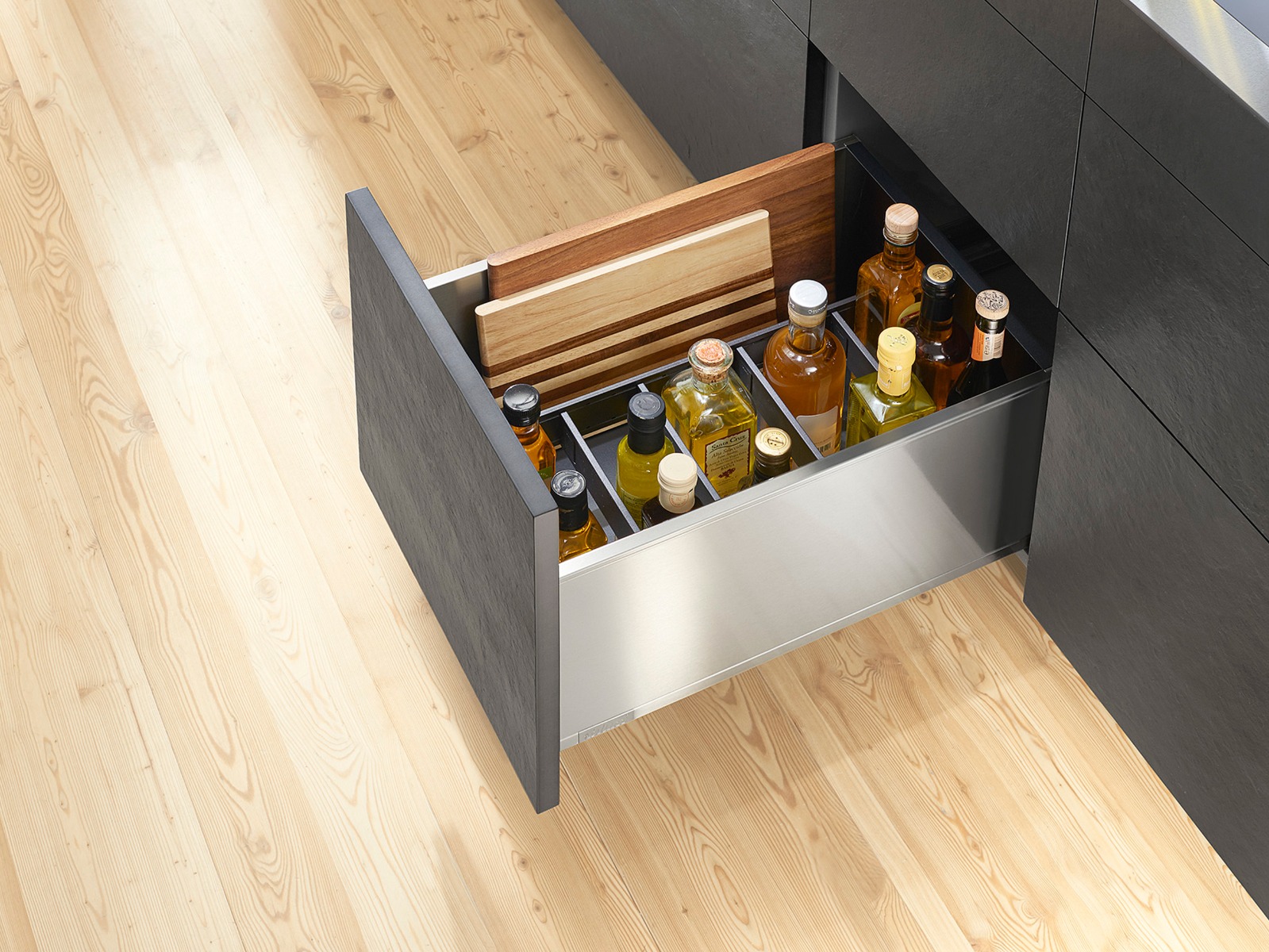 Set Organizador Botellero Blum AMBIA-LINE para marco metálico de 200 mm