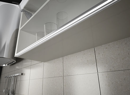 Lámpara para gabinetes altos SKYLINE de luz fría | M12