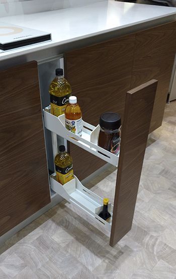 Extraíble botellero SNELLO, línea LIBELL para gabinete de 150 mm